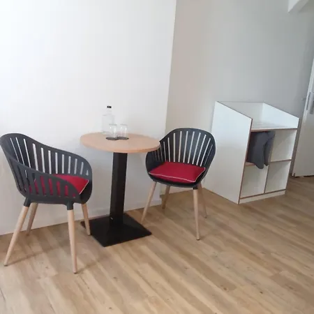 Quartier36 Nocleg ze śniadaniem 3*